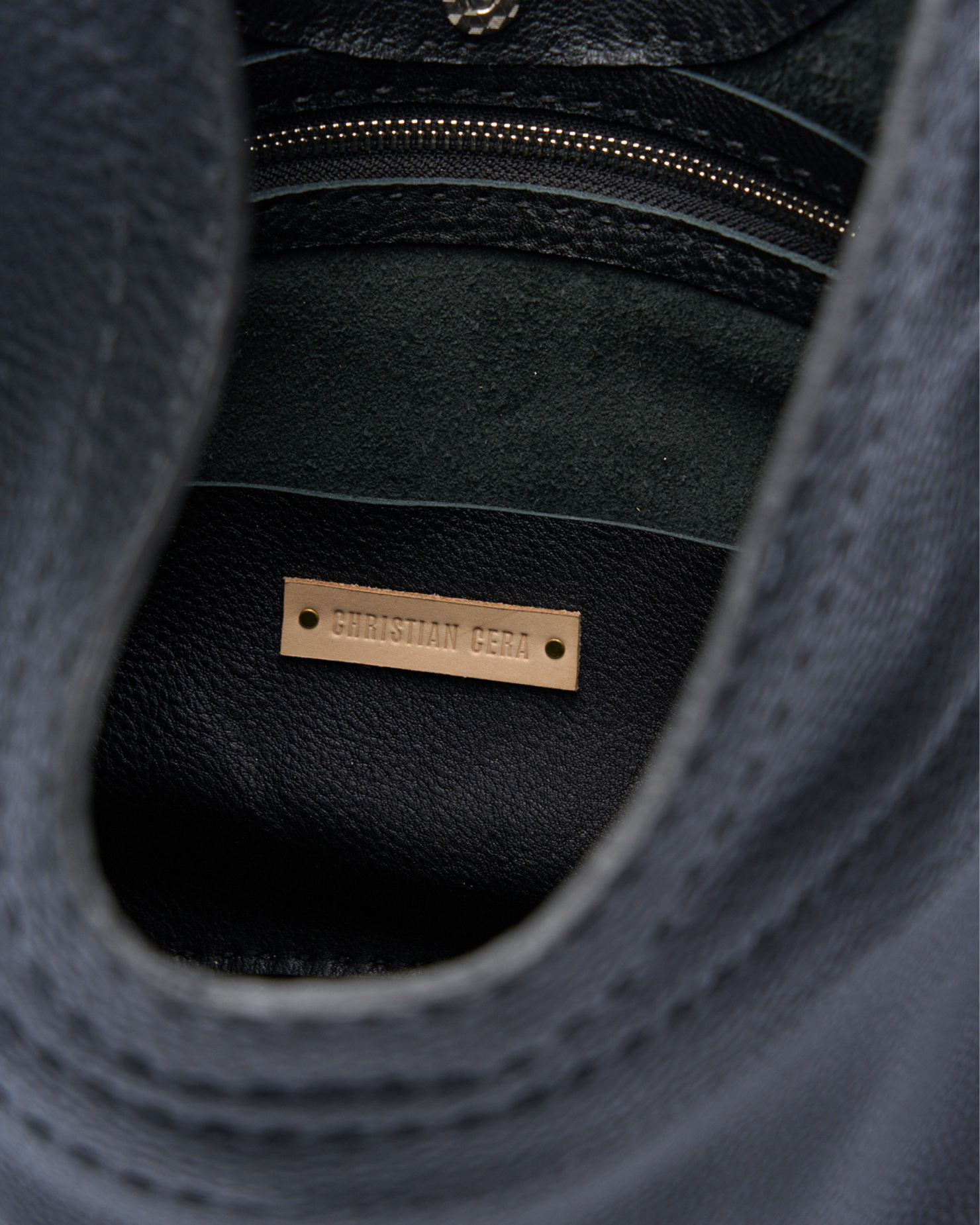 [On Hand] Dumbo Black